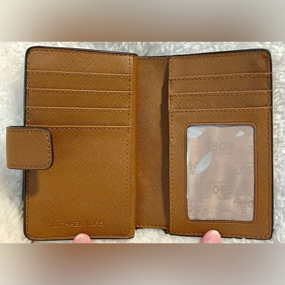 *NWOT* MICHAEL KORS Jet Set Bi-Fold Wallet - Women's - Brown Leather (SJ00169) - Picture 4 of 11